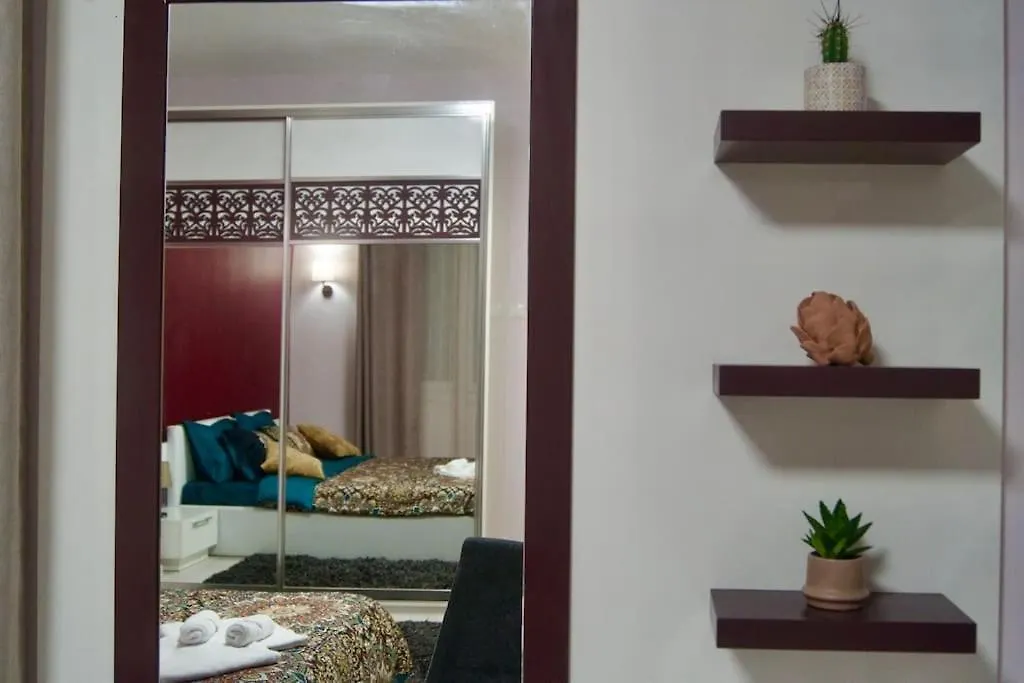 Cozy 2Br Oasis In Central Burgas