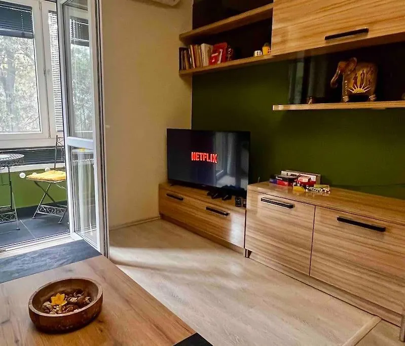Cozy 2Br Oasis In Central Burgas Apartment